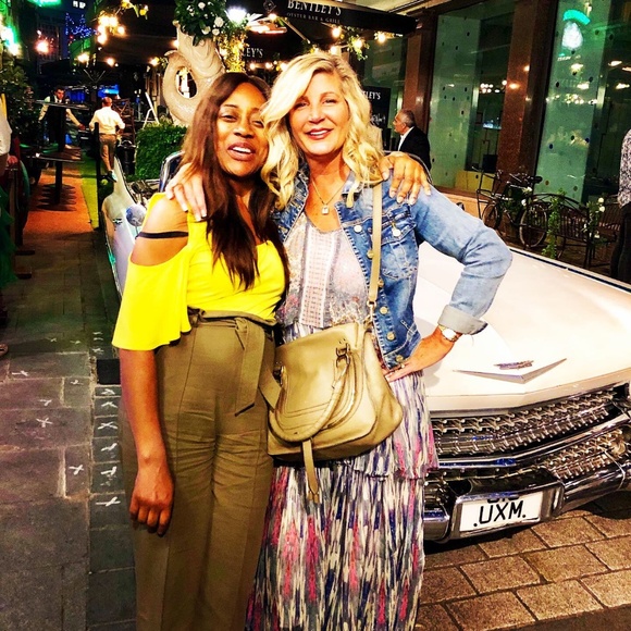 Meet your Posher, Andrea - Picture 2 of 6